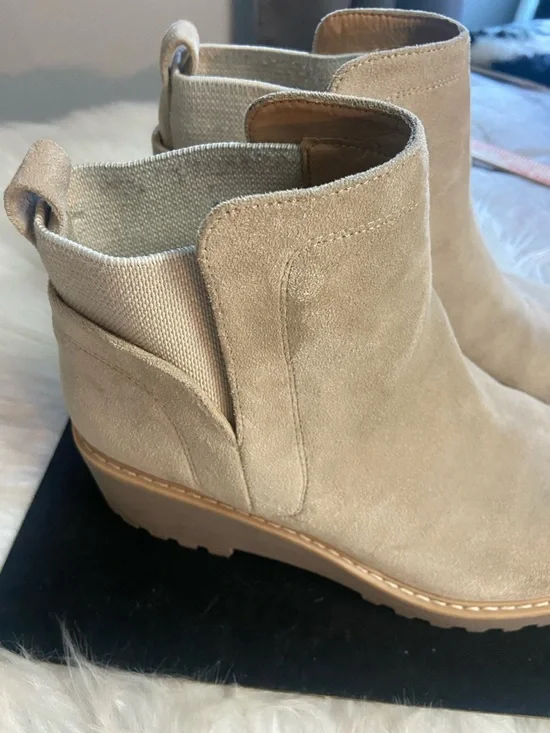 Dolce Vita Rango Sz 8 Women's Suede Lug Boot - Beige - Picture 5 of 9